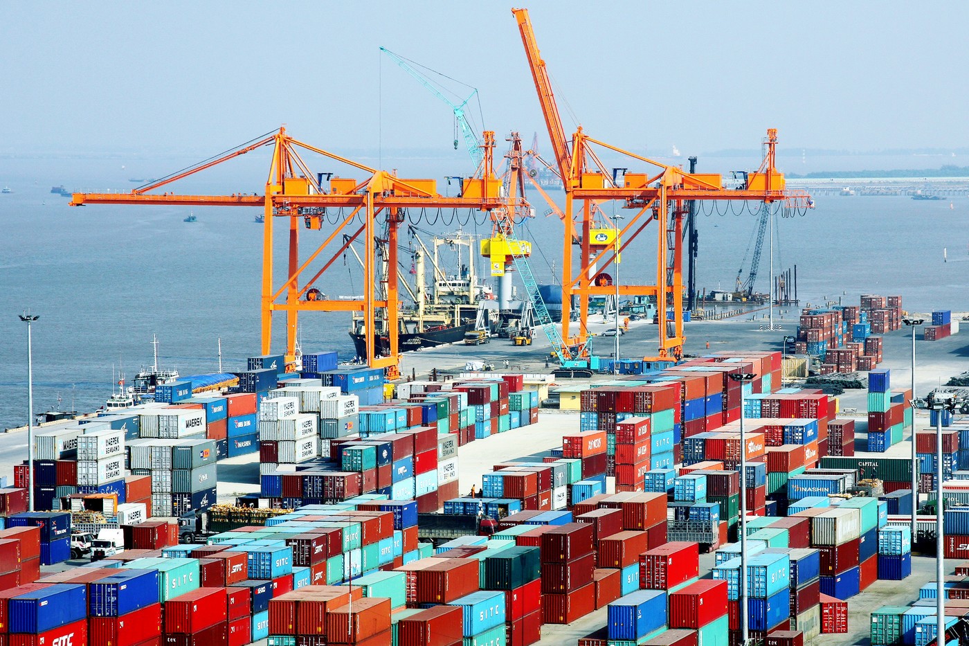 What is Container Shipping Service?