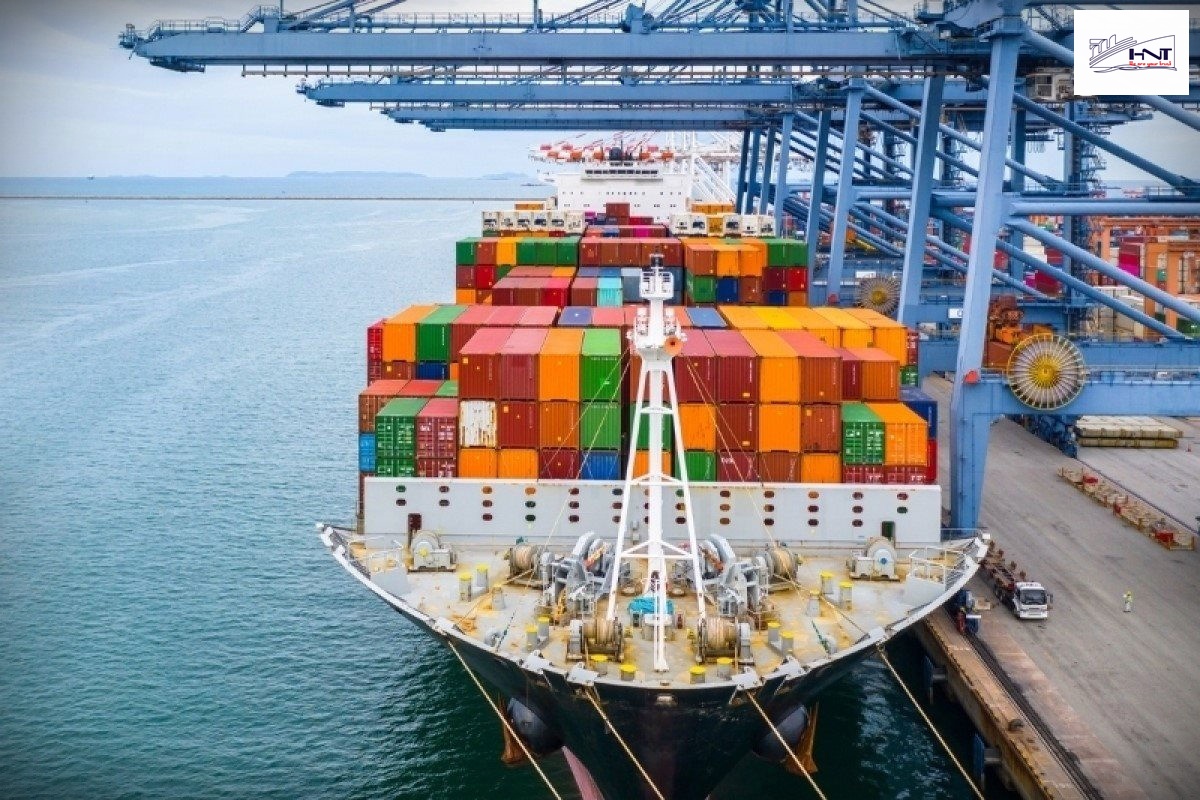 Vận chuyển hàng hóa đường biển là gì?